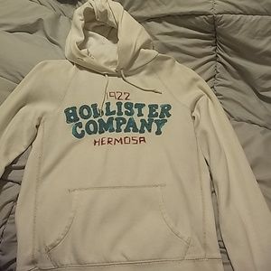 Hollister sweatshirt